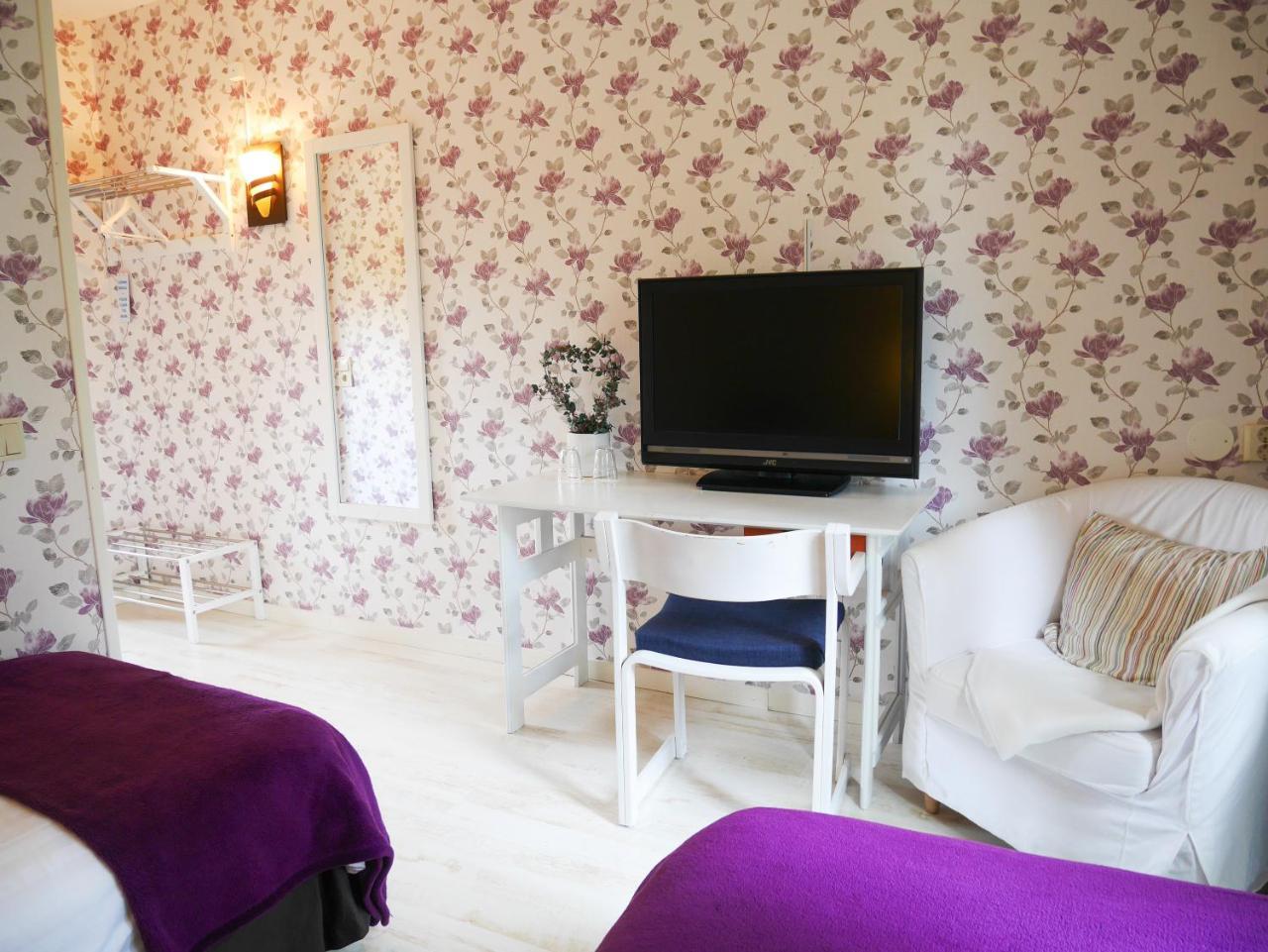 Smedjebacken Villa Gladtjaern מראה חיצוני תמונה