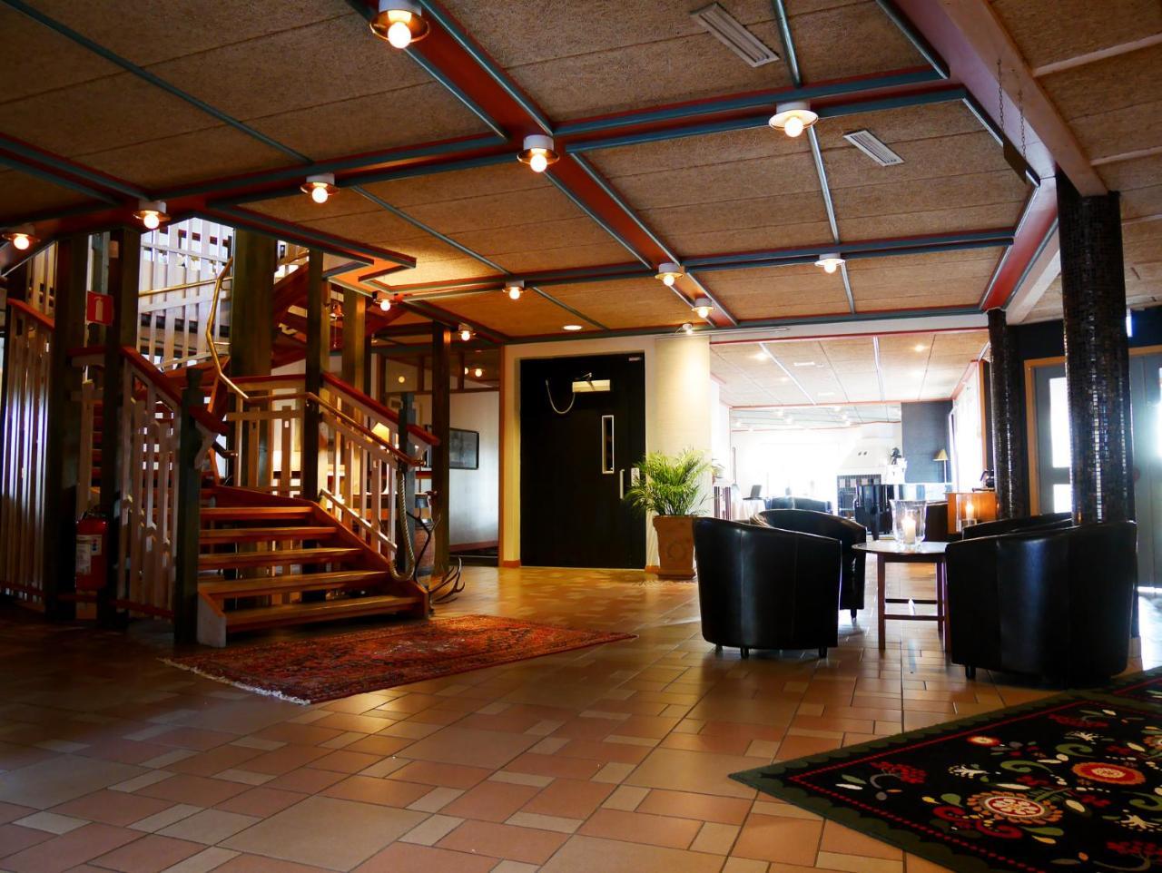 Smedjebacken Villa Gladtjaern מראה חיצוני תמונה